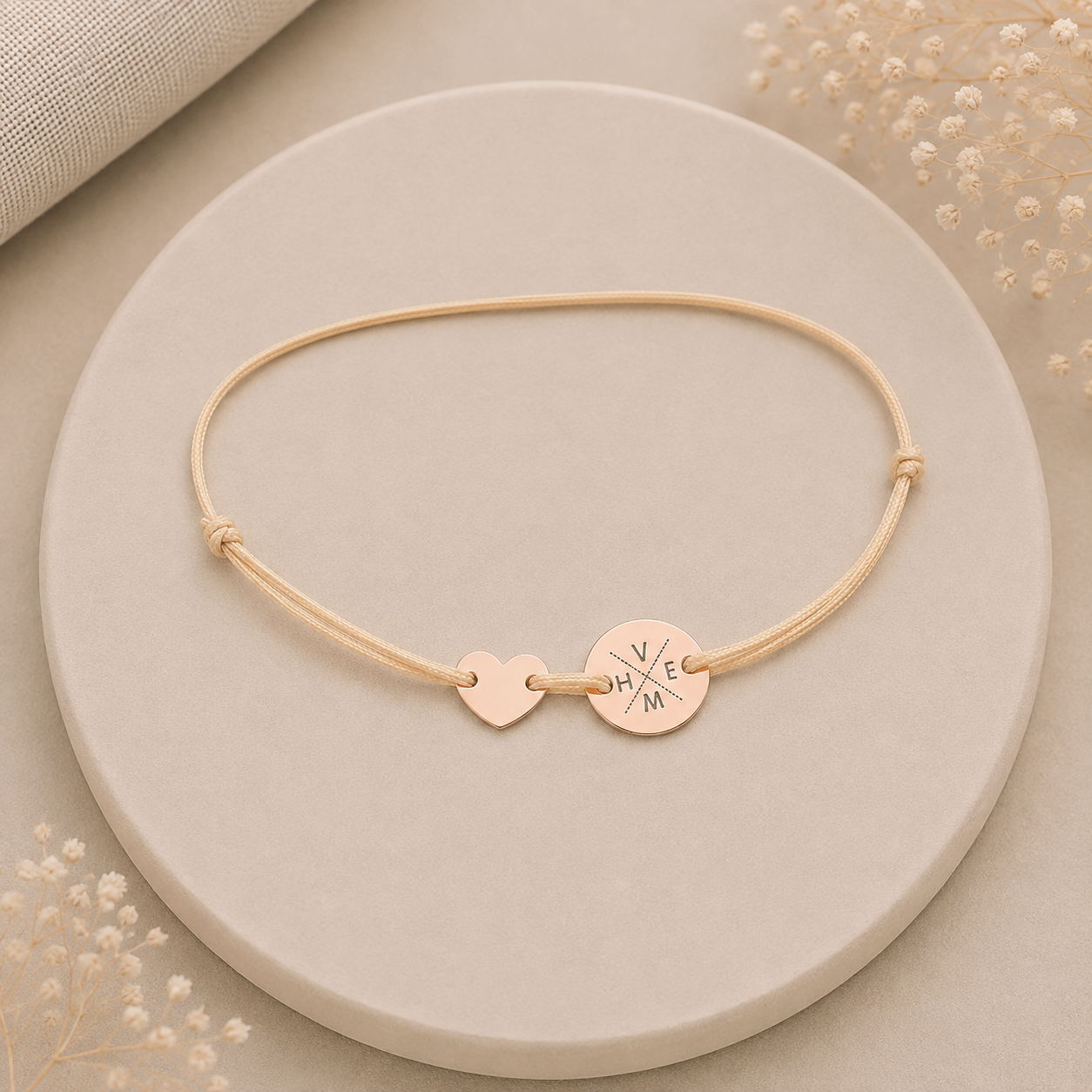 Personalisiertes Armband - Initialen mit Herz